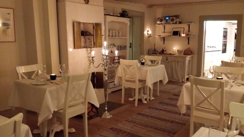 Agarden Hotell & Restaurang Труса Экстерьер фото